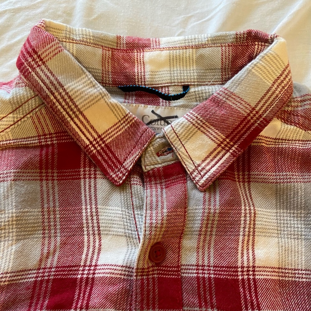 Women’s button down plaid shirt